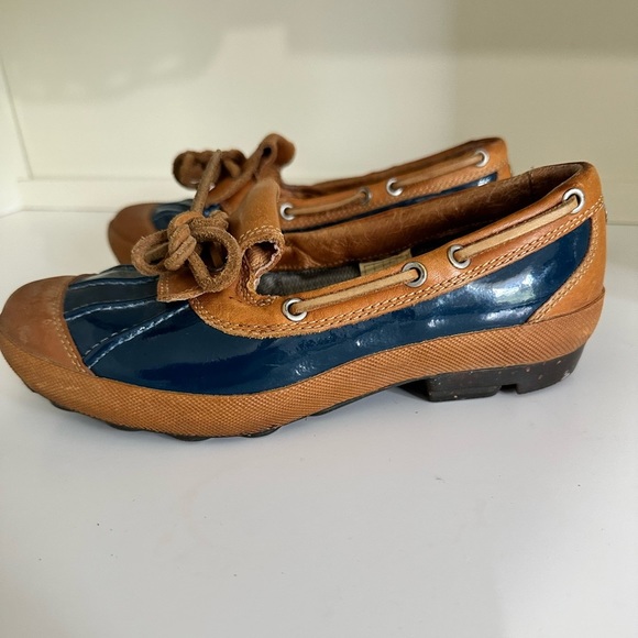 Womens Navy UGG Australia Ashdale Leather Slip On Duck Shoes - Picture 4 of 6